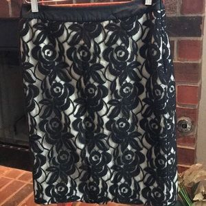 Ann Taylor Lace Overlay Pencil Skirt size 4